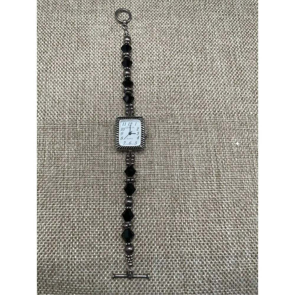 Vintage Geneva Womens Watch Black and Silver Beaded Band Working